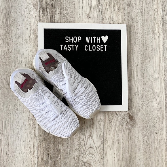 Adidas NMD sneaker - Picture 5 of 7